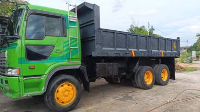 lorry Tipper 10 tayar