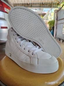 Adidaih 7.5uk 