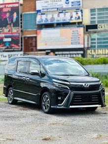 2020 Toyota Voxy KIRAMEKI