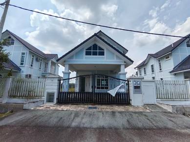 Bungalow House For Sale in Bemban,MLK