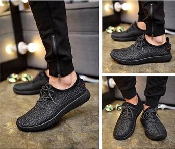 0251 Sporty Black Sneakers Casual Breathable Shoes