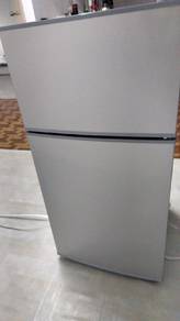 Peti Sejuk 85L 2 door refrigerator 
