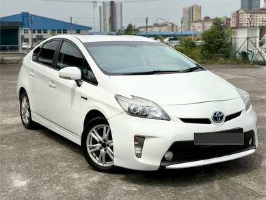 Toyota Prius LUXURY (HYBRID) in Kuchai Lama, KUL