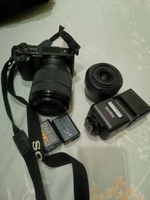 Sony zve10 with 2 lens