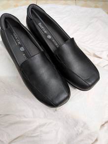 Ladies formal shoes