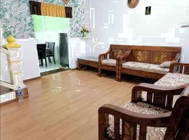 Homestay Istiqamah H di Bandar Indera Mahkota 2