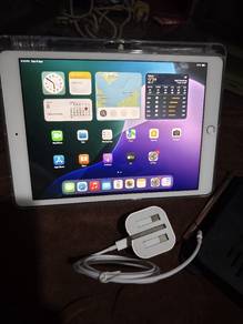 iPad 7th 32GB Celullar Wi-Fi 