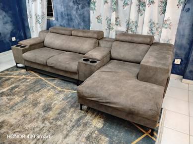 Sofa L Shape masih dalam keadaan baik .