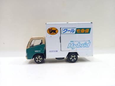 Hybrid Kuroneko Yamato Transport Truck M8010