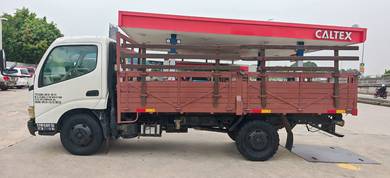 Hino WU300R Wooden Kargo Am 13kaki UBS