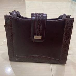 Bonia Hanbag