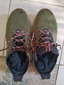 sport running shoe 