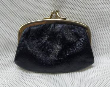 Vintage Soft Leather Coin Purse Kiss Clasp