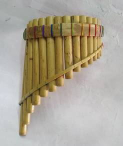 Vintage Panpipe - curved 16 pipes, rondador