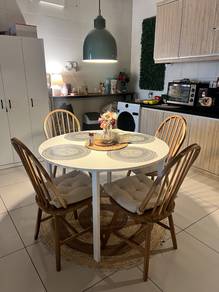 Dinning table and chairs