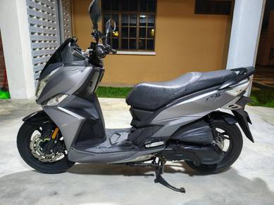 Sym JET14 200