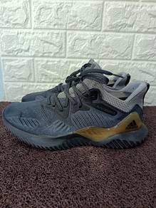 Uk8 Adidas Alphabounce