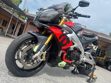 Aprilia Tuono V4