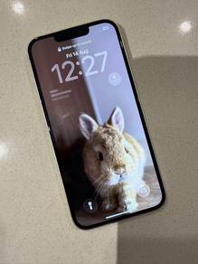 iPhone 13 256GB – Excellent Condition & Well Kept