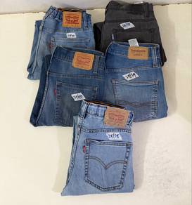 Levi’s Jeans sz 28 Combo::.