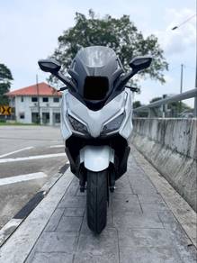 Honda Forza 250