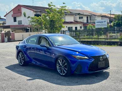 Lexus IS 300 F-SPORT in Johor Bahru, JHR