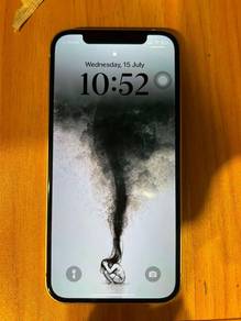 iPhone 12 white