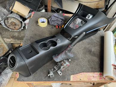 No 30-11-27 Alfa Romeo Giulietta Gear Console