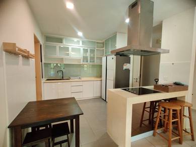 Condominium For Rent in Serin Residency