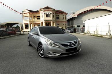Hyundai Sonata PREMIUM in Kajang, SGR