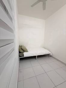 Room in Bandar Tasik Selatan, KUL