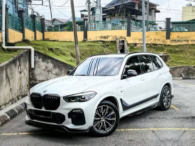 BMW X5 xDRIVE45e M SPORT in Desa Petaling, KUL