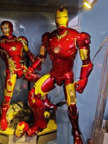 Hot Toys and ZD Toys Iron Man
