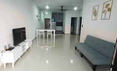 Apartment For Rent in Admiral Residences