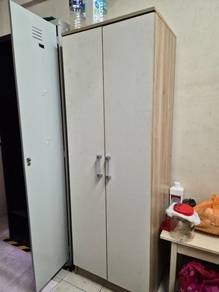 Almari 2 pintu