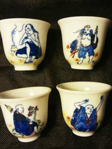 Set of 4 AUTHENTIC HANDPAINTED KANGXI, QING TEACUP