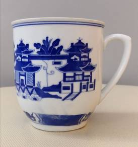 Hand painted oriental blue white large mug