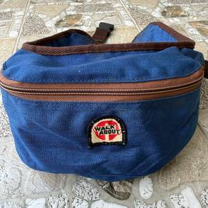 vintage Walkabout brand blue fanny pack waist bag
