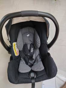 lightly used -Joie baby carseat infant carrier