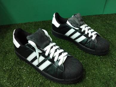 ITEM BUNDLE_Sneakers  Black Color size 40