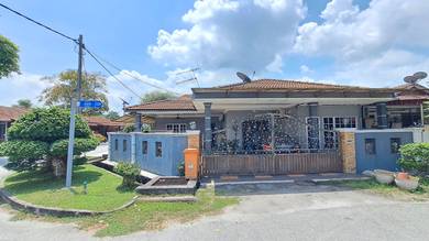 1-storey Terraced House For Sale in Banting,SGR