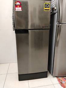 Sharp 2-Pintu J-Tech Inverter (anggaran kapasiti 2