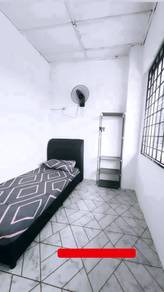 Room in Shah Alam, SGR