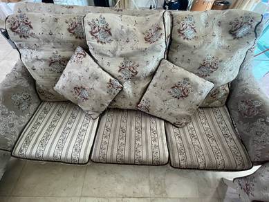 ・High-end, high-quality sofa set (3 pieces)