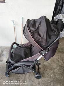 Kereta surung baby