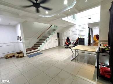 Semi-Detached House For Sale in Setia Alam,SGR