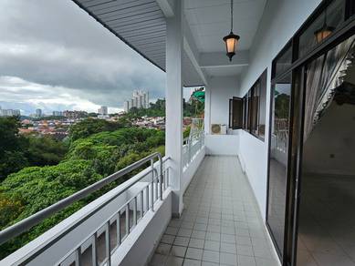 Condominium For Sale in Greenlane Heights Block G