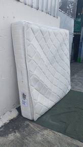 YD96 Tilam King Spring Mattress Pillow Top 13"