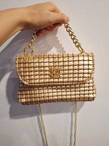 NaRaYa small hand bag (Like new)