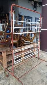 Ampaian Besi 2 Tier Lipat